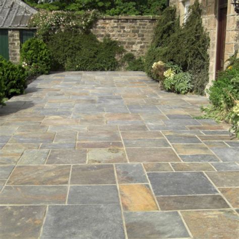 Slate terrace vs. other materials: why slate is the superior choice